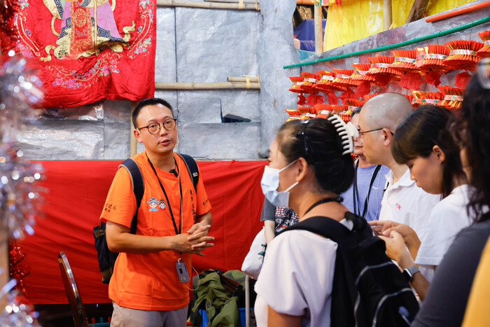 黄竞聪说「香港潮人盂兰节胜会」的传承面对很大困难，希望透过导赏活动，让更多人认识及参与盂兰节胜会，使这传统节庆活动得以传承下去。